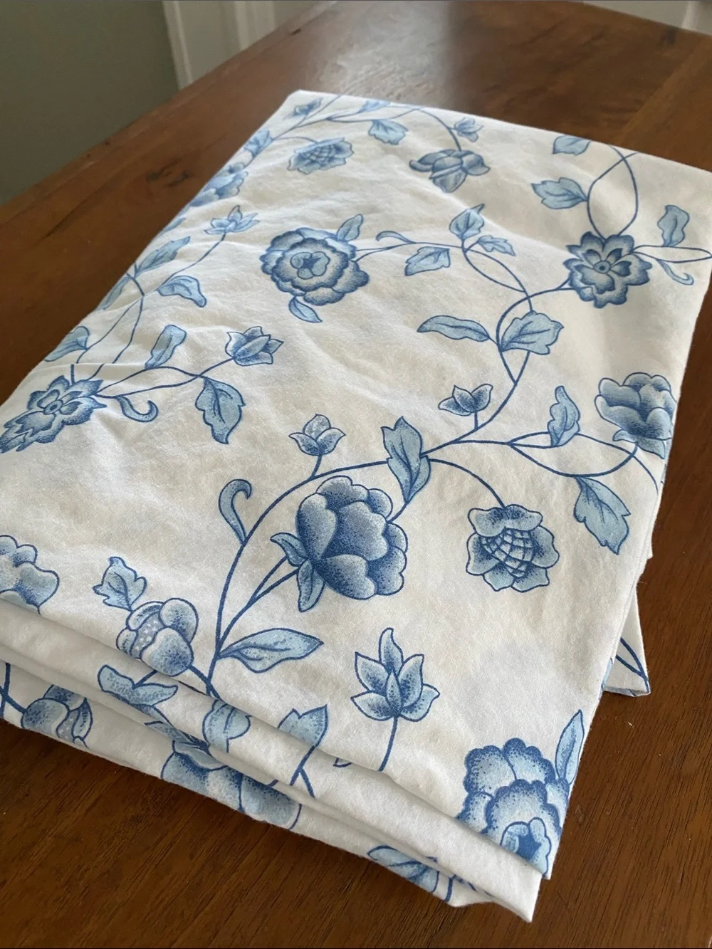 The Company Store vintage blue floral top flat sheet for full double size bed